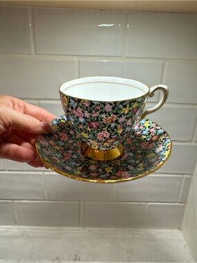 Vintage Tuscan England “Mille Fleurs” Bone China Teacup & Saucer – Black Floral